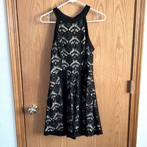 Black lacey medium dress